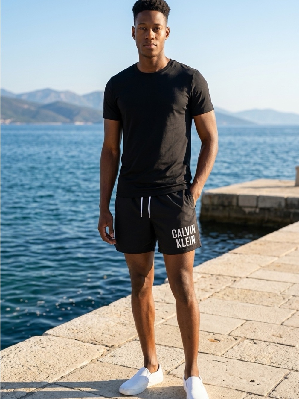 Calvin Klein Mens XL Black Logo Swim Trunks Board Shorts ElasticWaist Mesh Brief